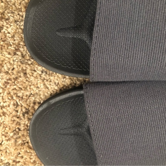 Feelgoodz /NWT/ Woman’s/Easy Day Slides Color: Charcoal /Size S / 6.5-7.5 - Picture 7 of 9